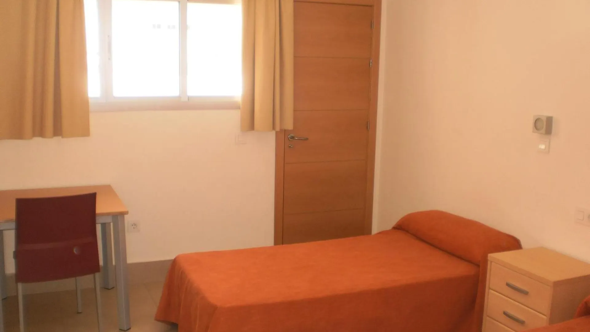 Albergue Inturjoven Sevilla 2*, Seville Spain