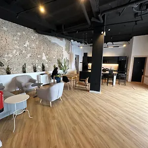 Albergue Sweet, Sevilha
